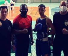 Técnico do Geração Olímpica e Paralímpica descobre talentos e qualifica o boxe paranaense