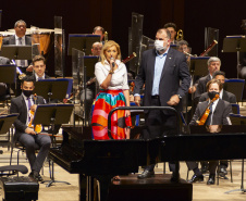 Orquestra Sinfônica do Paraná reencontra o público no grande auditório do Teatro Guaíra