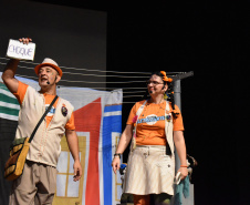 Teatro da Copel ensina crianças do Centro-Sul sobre uso seguro e consciente de energia