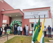 O secretário da Justiça, Família e Trabalho, Ney Leprevost, e o prefeito de Ibaiti, Antonely Carvalho, inauguraram nesta quinta-feira (11) um novo Centro de Referência da Assistência Social (Cras) no município. Foto: SEJUF