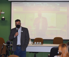 O secretário de Estado da Saúde, Beto Preto, acompanhou o encerramento do ano letivo do curso Técnico em Enfermagem da Escola de Saúde Pública. - Curitiba, 23/11/2021 - Foto: Américo Antonio/SESA