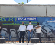 O Governo do Estado realizou mais uma entrega dos carros para Estratégia da Saúde da Família (ESF) neste sábado (13). Agora, os 15 municípios da 7ª Regional de Saúde de Pato Branco foram beneficiados com a doação de 43 automóveis, em um investimento de mais de R$ 1,4 milhão. - Pato Branco, 13/11/2021 - Foto: Américo Antonio/SESA