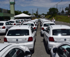 Estado entrega 108 veículos para municípios da Região Metropolitana de Curitiba