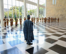 Governador recebe embaixador da Nigéria e apresenta potencial do Paraná