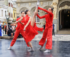 BALÉ - PRAÇA GENEROSO MARQUES - José Fernando Ogura/AEN