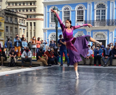 BALÉ - PRAÇA GENEROSO MARQUES - José Fernando Ogura/AEN