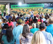 Governo entrega 119 casas populares para ajudar famílias de Cantagalo