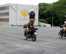 Policiais militares se formam no curso de rondas ostensivas com motocicletas. Foto:PMPR