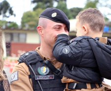 Policiais militares se formam no curso de rondas ostensivas com motocicletas. Foto:PMPR