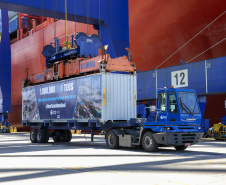 Terminal de contêineres do Porto de Paranaguá alcança marca de 1 milhão de unidades movimentadas