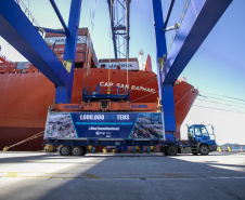 Terminal de contêineres do Porto de Paranaguá alcança marca de 1 milhão de unidades movimentadas