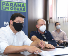 Grupo de Trabalho do Plano Estadual Ferroviário oficializa o protocolo do Estudo de Impacto Ambiental e dá entrada no pedido de Licença Prévia. Foto: Rodrigo Felix Leal/SEIL