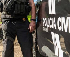 A Polícia Civil do Paraná (PCPR) alerta mulheres para a importância da manutenção da denúncia contra agressores e o comparecimento à delegacia, quando chamada, durante a investigação. O registro da ocorrência é o primeiro passo para a instauração de um inquérito, mas a colaboração da vítima é necessária para a completa conclusão de um procedimento de polícia judiciária.  - Foto: Fábio Dias/PCPR