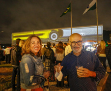 Natal Palácio Iguaçu emociona, encanta e alegra crianças e adultos, afirmam espectadores