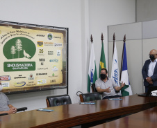 Em Guarapuava, Governo e Sindusmadeira avaliam impacto da Nova Ferroeste para o setor