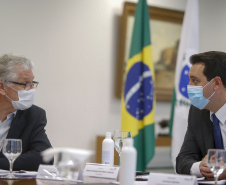 Paraná é reconhecido em grupo mundial da cadeia produtiva do fio de seda