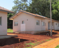 Famílias de Medianeira são realocadas de assentamentos precários para novas casas