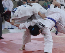 Pioneiro no País, Paraná Combate recebe campeão mundial e encerra com sucesso a primeira edição