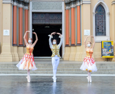 Escola de Dança Teatro Guaíra se apresenta no Parque São Lourenço no sábado