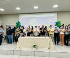 Desde segunda-feira (22), o programa PlanificaSUS teve a adesão formalizada de 115 municípios do Estado e de todos os consórcios da macrorregião Noroeste. Um a um, prefeitos e secretários municipais das Regionais de Saúde assinaram o termo de participação no projeto. - Curitiba, 25/11/2021 - Foto: Maria Sezineide Cavalcante de Melo - 11RS