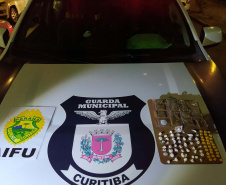 Operação apreende arma de fogo e produtos contrabandeados em Curitiba e no Litoral
