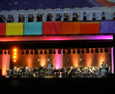 Espetáculo Natal do Palácio encanta novamente o público curitibano