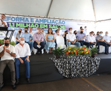 O governador Carlos Massa Ratinho Junior inaugurou nesta sexta-feira (17) o novo Hospital Juarez Barreto, no município de Faxinal, no Vale do Ivaí, após obras de ampliação. - Faxinal, 17/12/2021 - Foto: Ari Dias