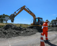 Pavimentação em concreto ca PRC-280 avança 1 Km por dia.