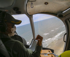 Força-tarefa reforça atendimento no litoral com voos noturnos e avião para remoções aeromédicas