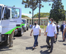 Com a entrega de mais 41 veículos, 47% dos municípios do Paraná passam a contar com caminhões-pipa