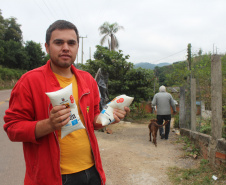 Programa Leite das Crianças leva segurança alimentar ao Vale do Ribeira