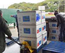 Paraná recebe mais 138 mil vacinas contra a Covid-19 na quarta-feira