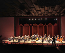 O concerto será transmitido ao vivo pelo canal no YouTube da Orquestra Sinfônica do Paraná.