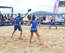 Beach tennis e bodyboard abrem o circuito de competições da temporada do Verão Paraná no litoral paranaense