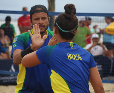 Beach tennis e bodyboard abrem o circuito de competições da temporada do Verão Paraná no litoral paranaense