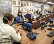 Portos do Paraná recebe engenheiros do Instituto de Engenharia do Paraná