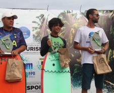 Beach tennis e bodyboard abrem o circuito de competições da temporada do Verão Paraná no litoral paranaense