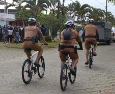Aumento de ações preventivas da PM refletem na redução de crimes e de drogas apreendidas na primeira semana do Verão Paraná Viva a Vida, na Costa Leste