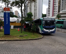 O ônibus itinerante da Agência do Trabalhador de Curitiba estará percorrendo nas próximas duas semanas os bairros da capital paranaense levando oportunidade de emprego.