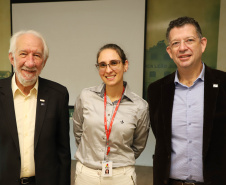 Vice Governador Darci Piana  Visita Fabrica de Chá Leão em Fazenda Rio Grande.