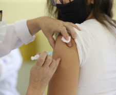 Com a chegada da variante Ômicron, cerca de 170 mil pessoas buscaram a primeira dose da vacina em janeiro