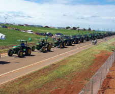 Governo entrega licença de instalação para a primeira fase de construção da Maltaria Campos Gerais