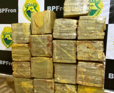 Cinco armas de fogo e mais 300 quilos de maconha são apreendidos pelo BPFRON no Oeste do estado 