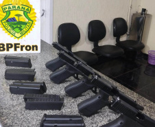 Cinco armas de fogo e mais 300 quilos de maconha são apreendidos pelo BPFRON no Oeste do estado 