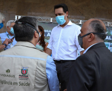 Governador Carlos Massa Ratinho Junior entrega veículos para a Vigilância Ambiental.