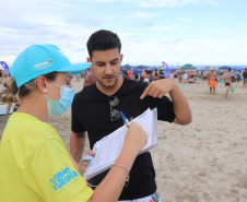 Esporte disponibiliza aulas de dança e muita diversão para todas as idades nas praias do Litoral