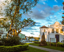 Café da manhã em parreiral e uma noite na carroça? Veja opções de experiências memoráveis na RMC