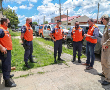 Governo Estadual entrega ajuda humanitária para famílias atingidas por enxurradas em Fazenda Rio Grande 