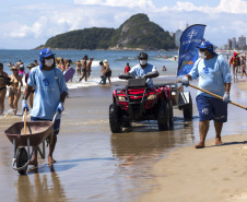 VERÃO PARANÁ Retirada de lixo das praias chega a 500 toneladas