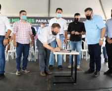 Governo e prefeitura de Paranavaí formalizam convênio para construção do 49º Parque Urbano do Estado